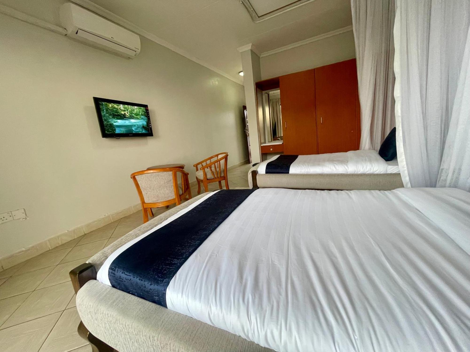 Iman Hotel Isiolo Εξωτερικό φωτογραφία