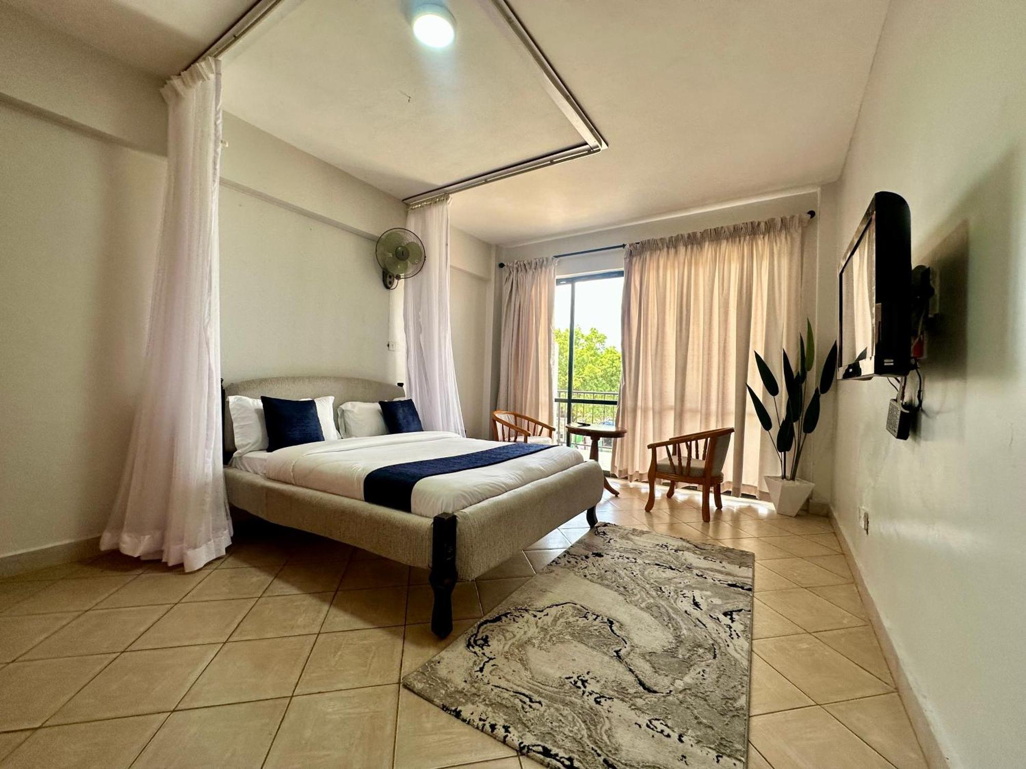 Iman Hotel Isiolo Εξωτερικό φωτογραφία